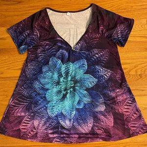 NWOT. Women’s short sleeve T-shirt with zipper. Size medium  Never worn.